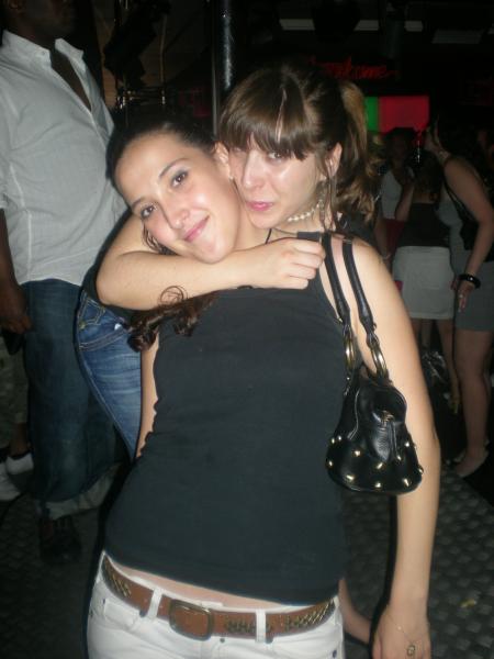 pose